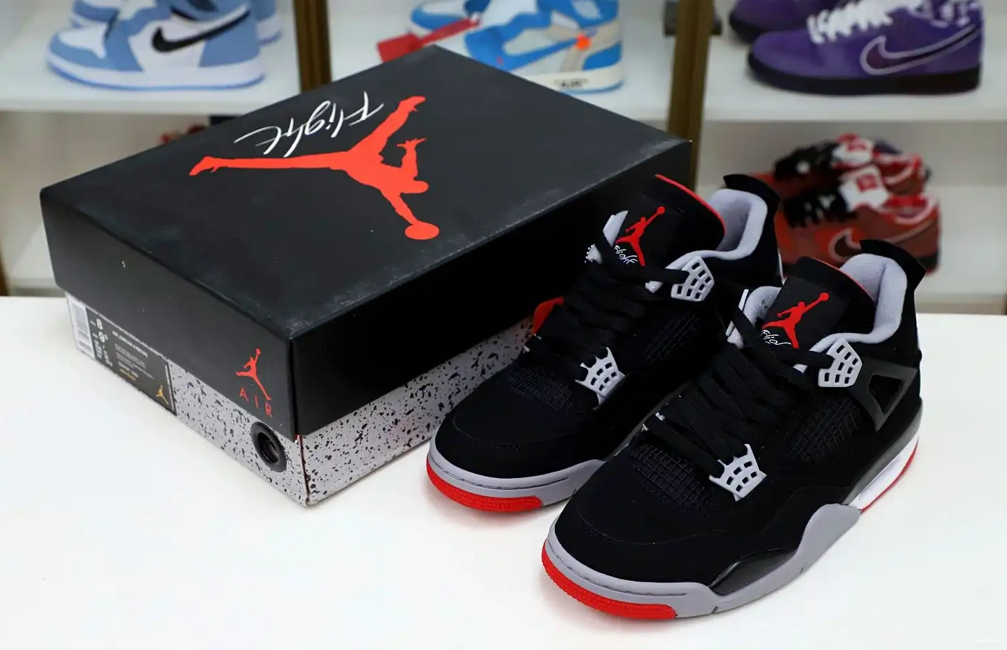 RETRO 4 OG 'BRED' AIR JORDAN 2019 0526